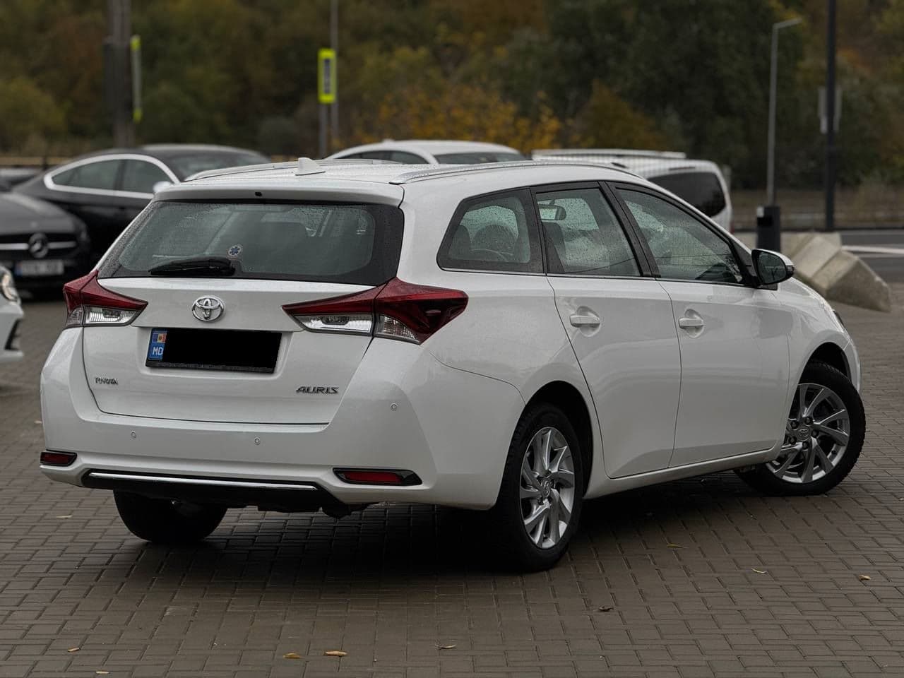 Toyota Auris 2016 — Миниатюра 3