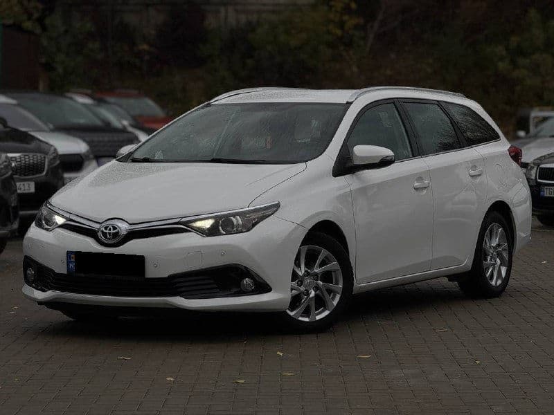 Toyota Auris 2016 — Миниатюра 2