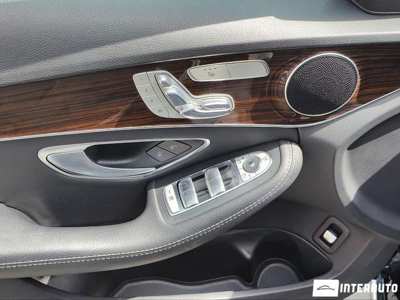Mercedes C 300 2017 — Миниатюра 17