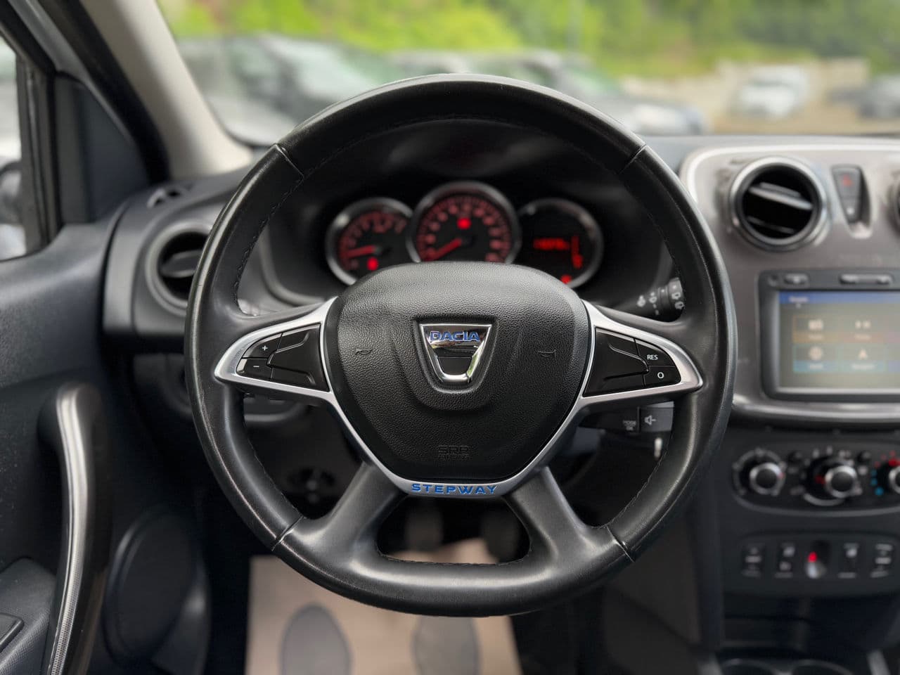 Dacia Sandero Stepway 2019 — Миниатюра 9