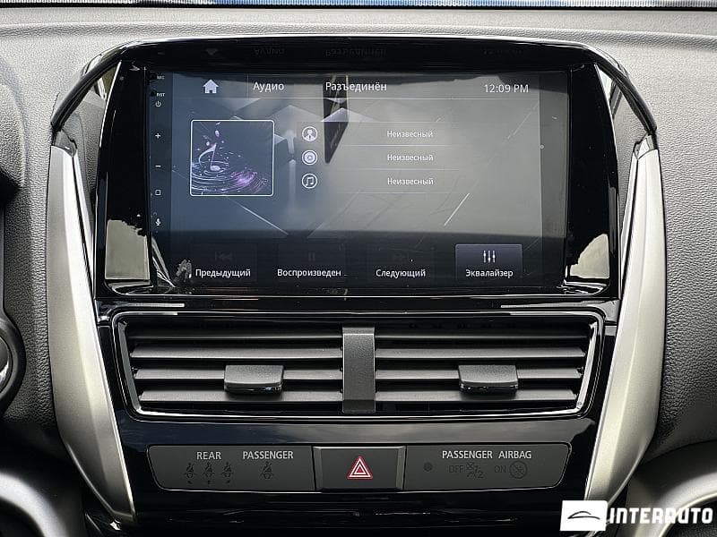 Mitsubishi Eclipse Cross 2023 — Миниатюра 10