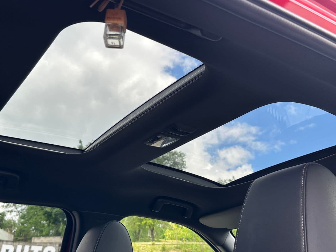 Mitsubishi Eclipse Cross 2023 — Миниатюра 16