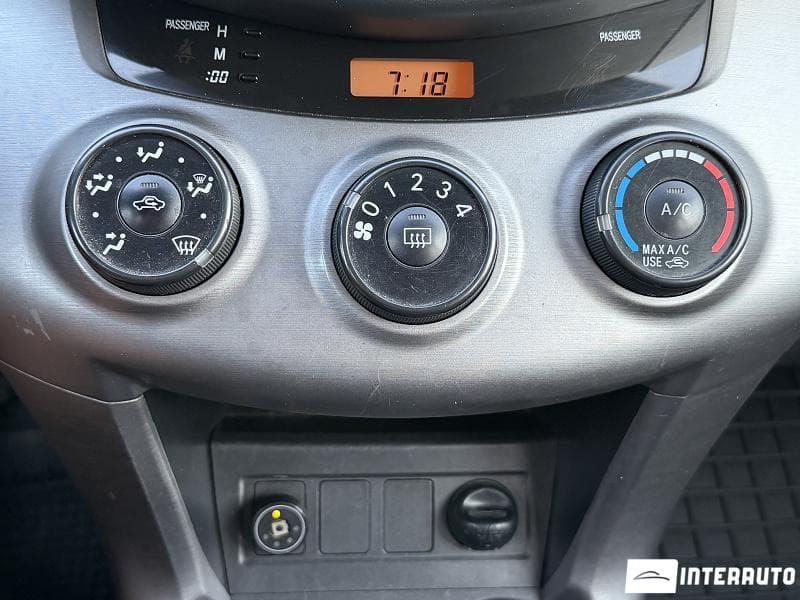 Toyota Rav-4 2007 — Миниатюра 12