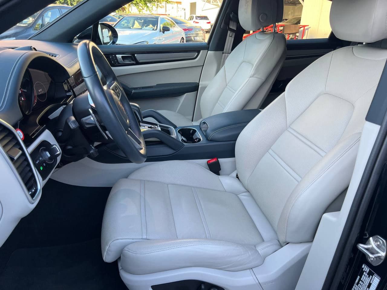 Porsche Cayenne Coupe 2022 — Миниатюра 8