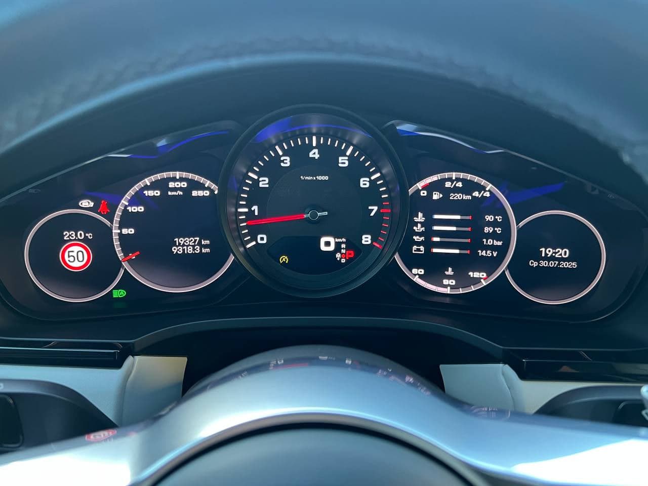 Porsche Cayenne Coupe 2022 — Миниатюра 11