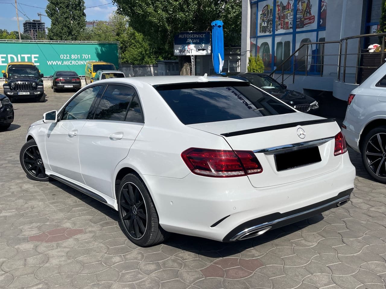 Mercedes E 200 2013 — Миниатюра 3