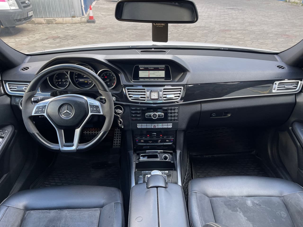 Mercedes E 200 2013 — Миниатюра 5