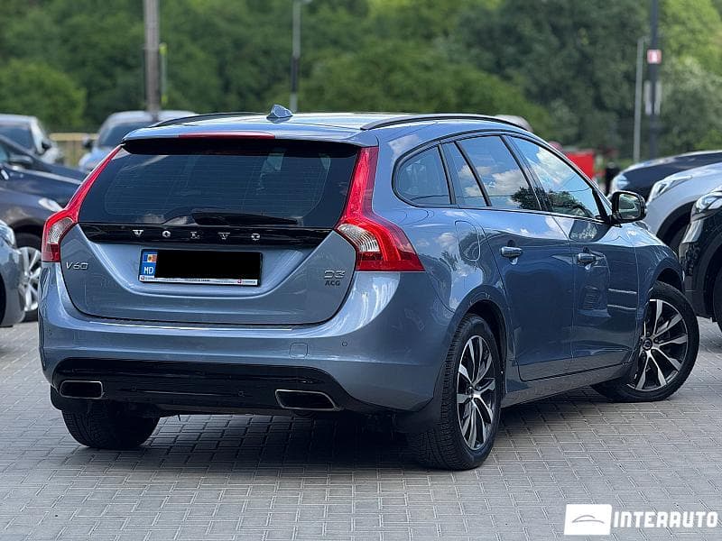 Volvo V 60 2016 — Миниатюра 3
