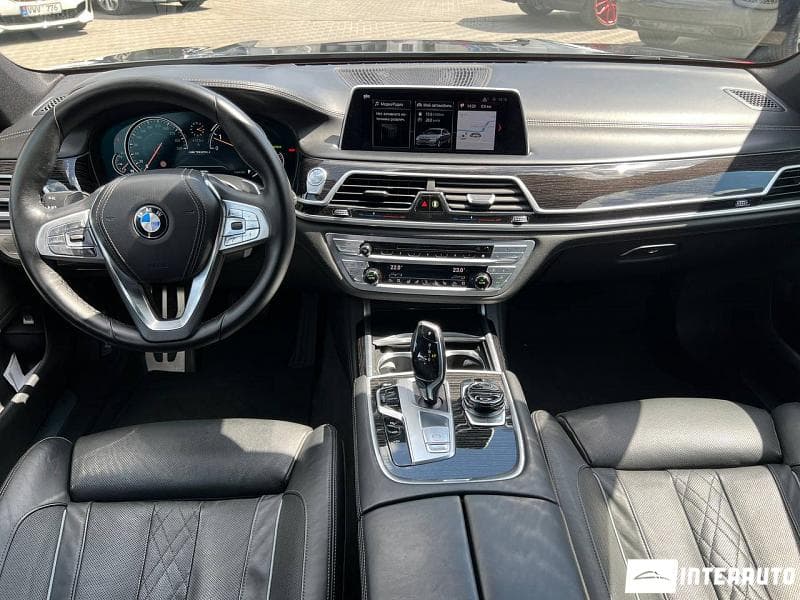 BMW 740 2016 — Миниатюра 8