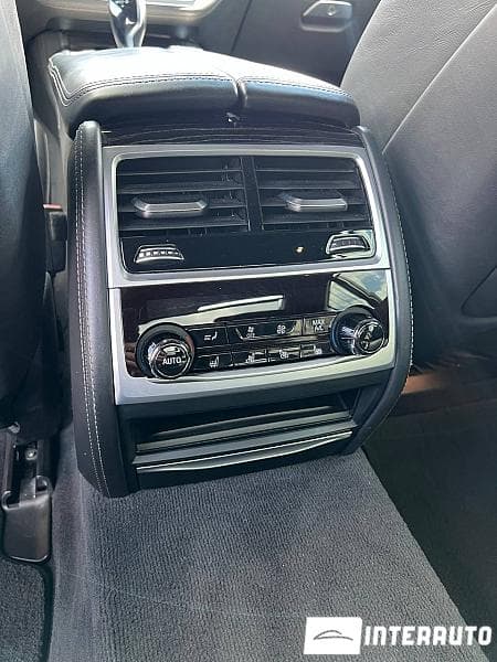 BMW 740 2016 — Миниатюра 23