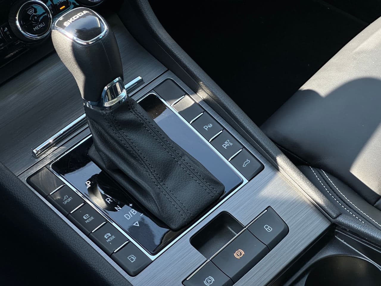Skoda Superb 2022 — Миниатюра 13