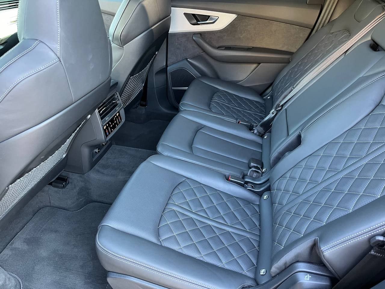 Audi Q7 2024 — Миниатюра 17