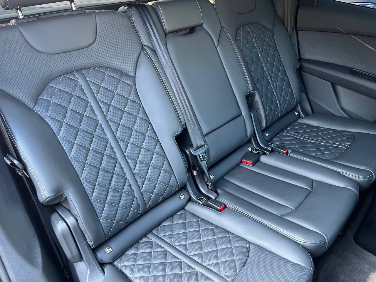 Audi Q7 2024 — Миниатюра 15
