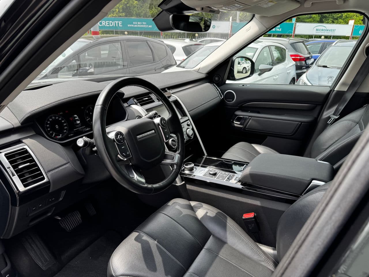 Land Rover Discovery 2017 — Миниатюра 6