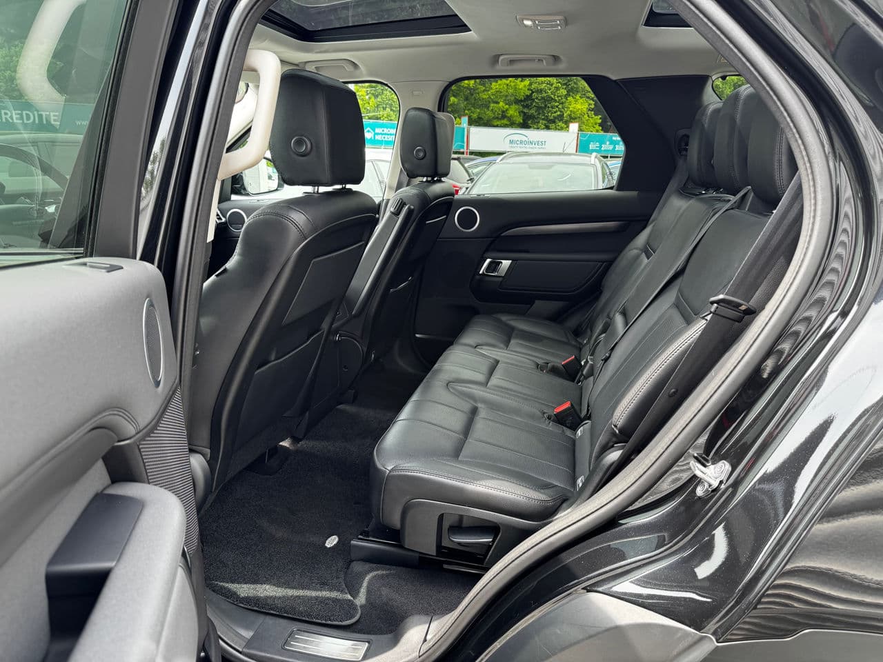 Land Rover Discovery 2017 — Миниатюра 21