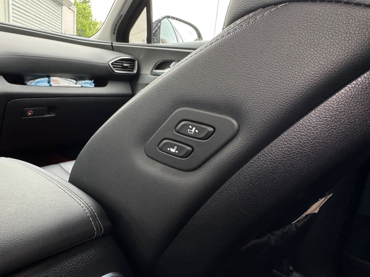 Hyundai Santa Fe 2019 — Миниатюра 12