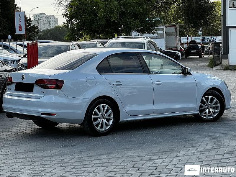 2017 Volkswagen Jetta — Miniatură 4