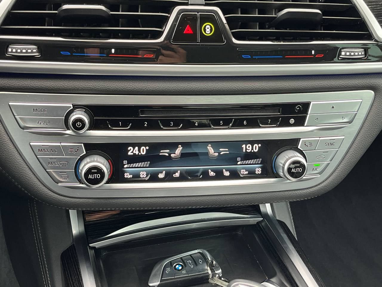 BMW 745e 2020 — Миниатюра 15