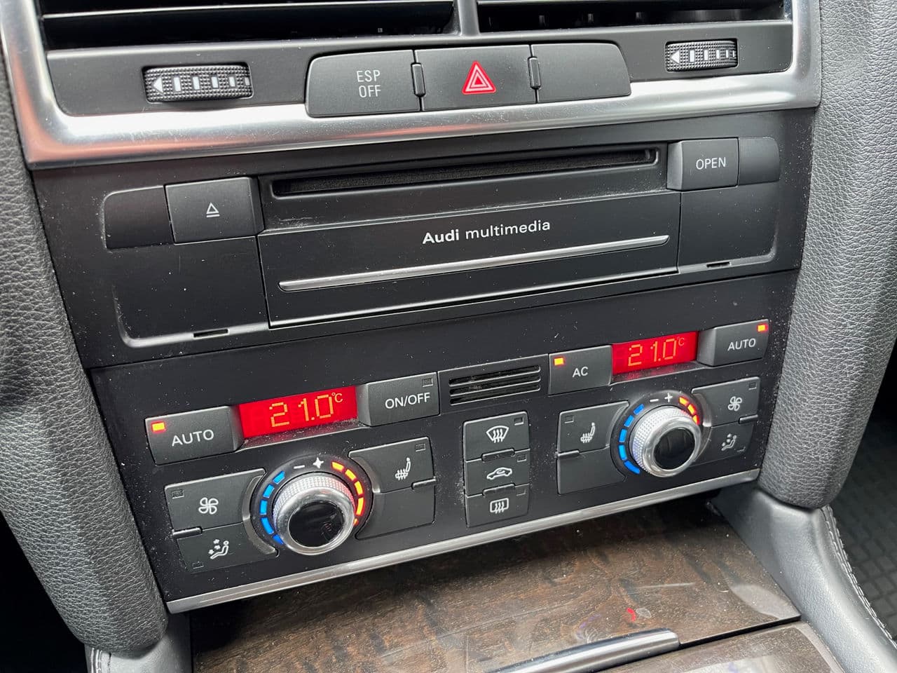 Audi Q7 2009 — Миниатюра 13