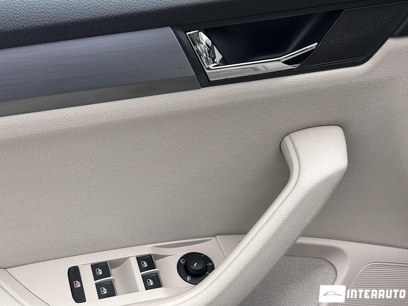 Skoda Superb 2017 — Миниатюра 7