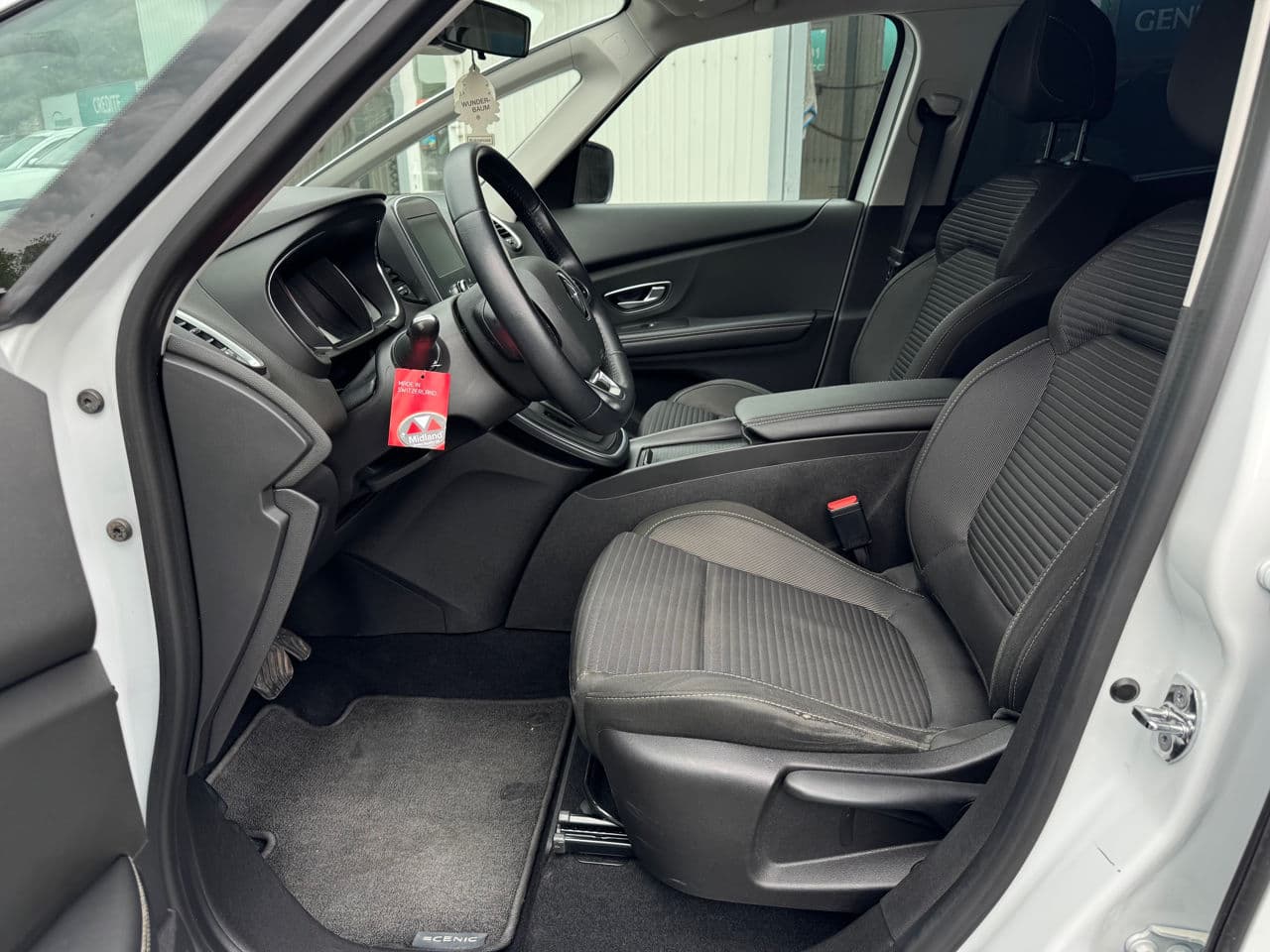 Renault Grand Scenic 2017 — Миниатюра 5