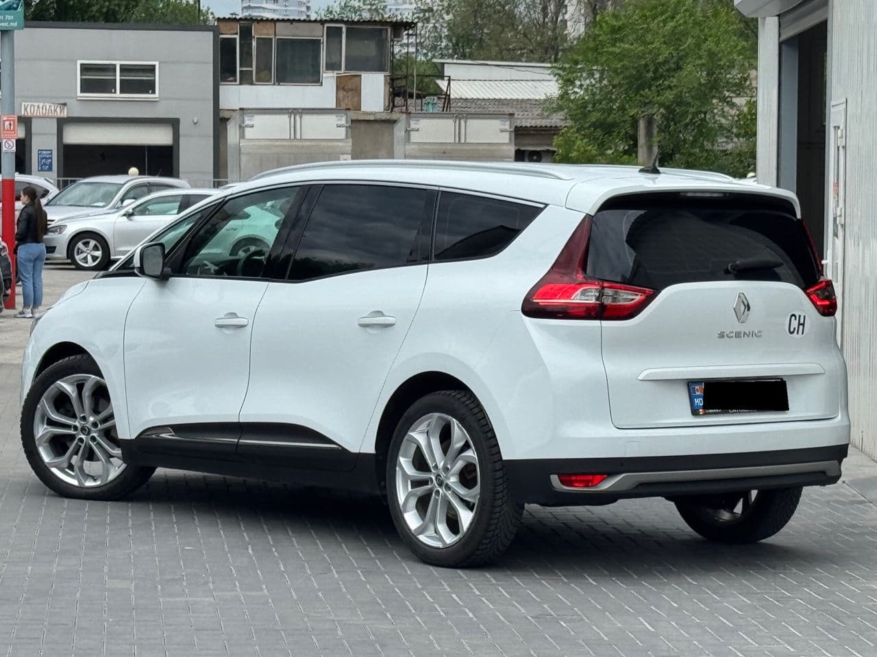 Renault Grand Scenic 2017 — Миниатюра 2
