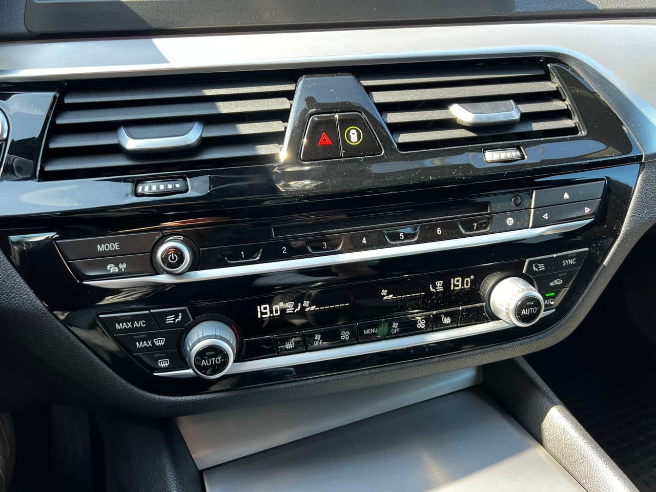 BMW 525 2018 — Миниатюра 10