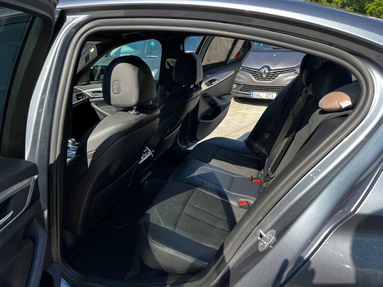 BMW 525 2018 — Миниатюра 17