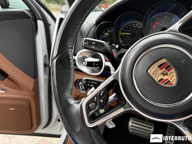 Porsche Cayenne S Hybrid 2017 — Миниатюра 14