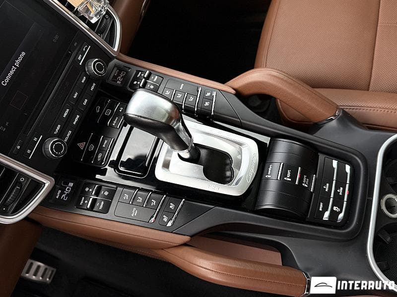 Porsche Cayenne S Hybrid 2017 — Миниатюра 18