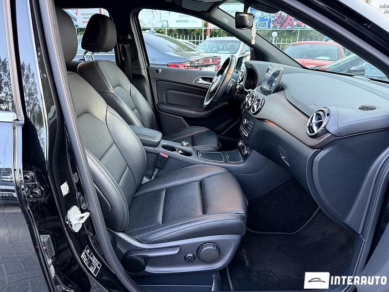 Mercedes B 250E 2017 — Миниатюра 6