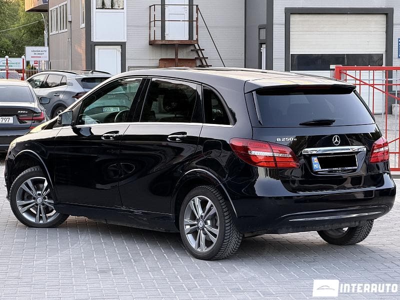Mercedes B 250E 2017 — Миниатюра 4