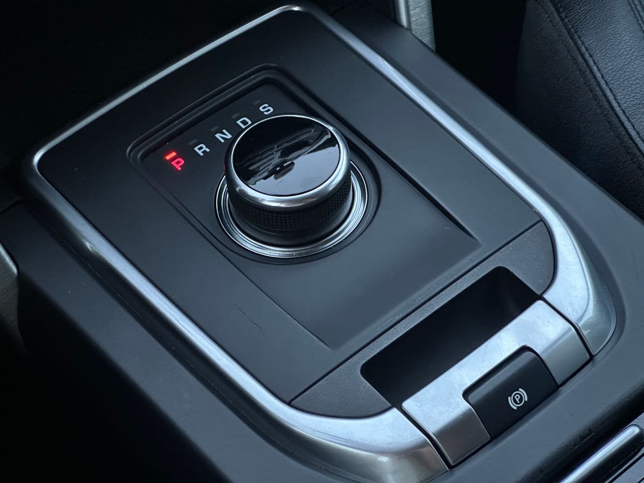 Land Rover Discovery Sport 2017 — Миниатюра 11