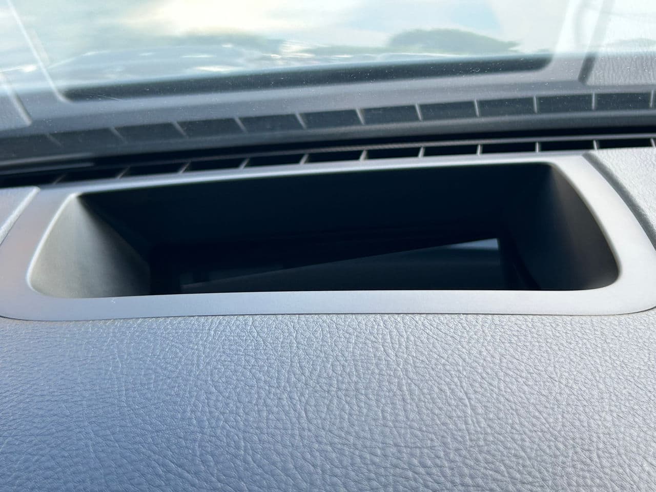 BMW 520 2012 — Миниатюра 16