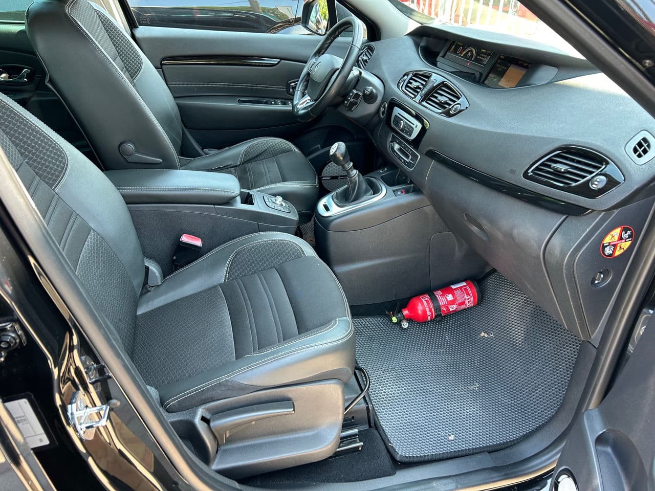 Renault Grand Scenic 2014 — Миниатюра 16