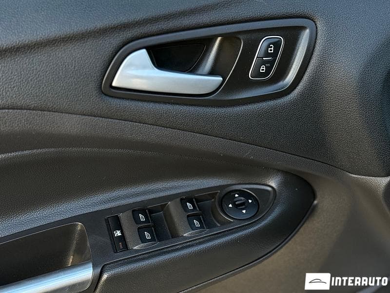 Ford Escape 2018 — Миниатюра 7