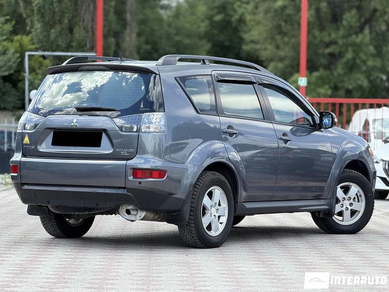 Mitsubishi Outlander XL 2011 — Миниатюра 2