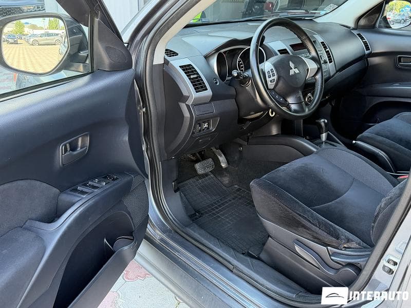 Mitsubishi Outlander XL 2011 — Миниатюра 5