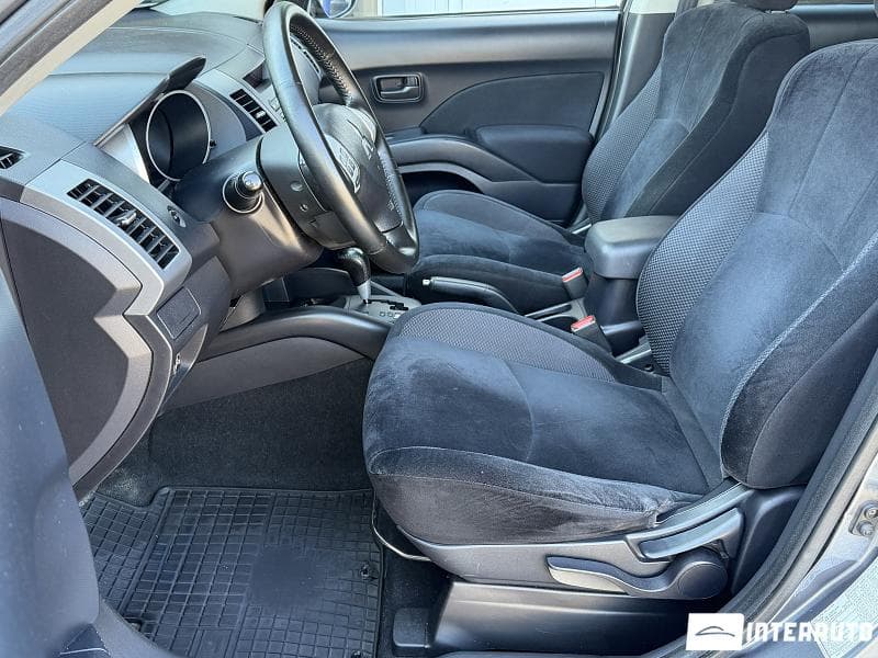 Mitsubishi Outlander XL 2011 — Миниатюра 7