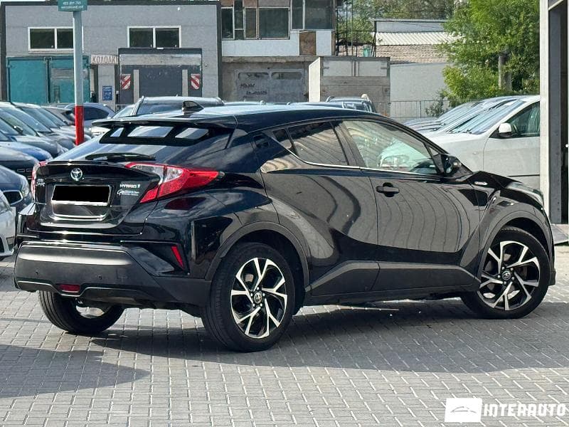 Toyota C-HR 2019 — Миниатюра 3