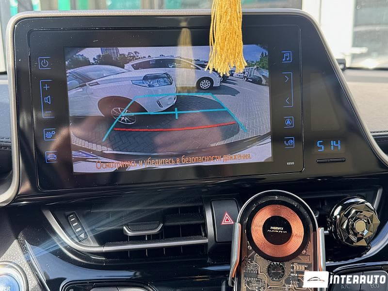 Toyota C-HR 2019 — Миниатюра 11