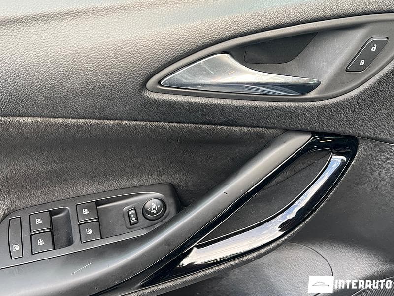 Opel Astra 2016 — Миниатюра 5