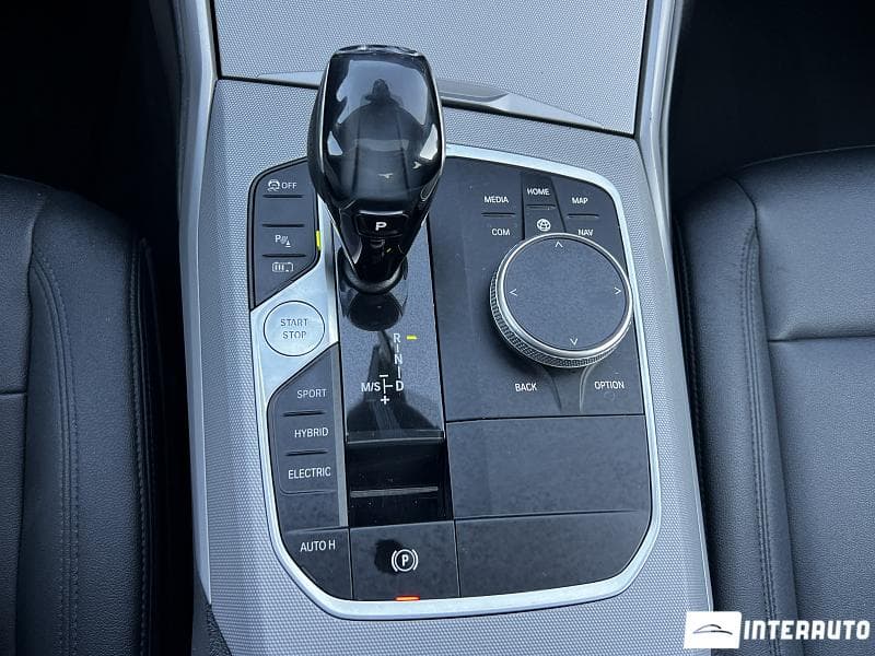 BMW 330E 2019 — Миниатюра 12