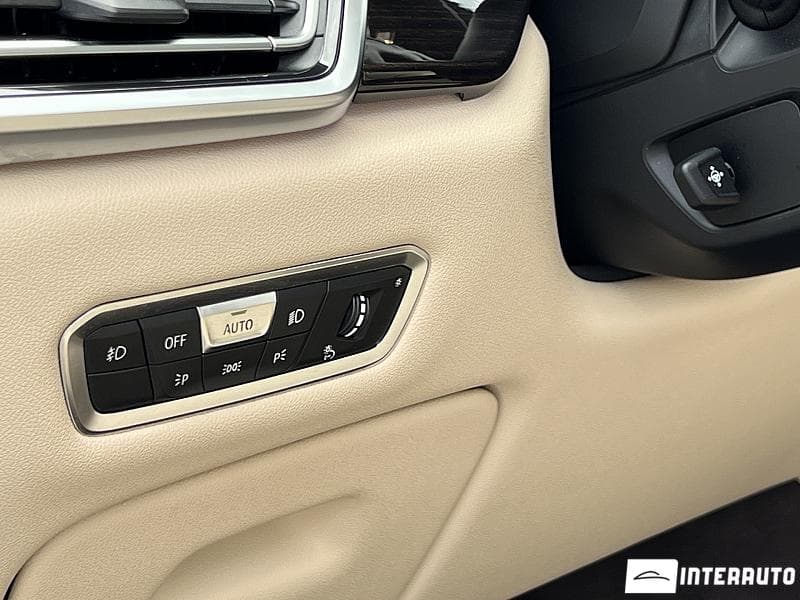 2018 BMW X5 4.0i — Miniatură 22