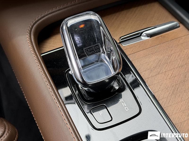 Volvo XC 90 2020 — Миниатюра 20