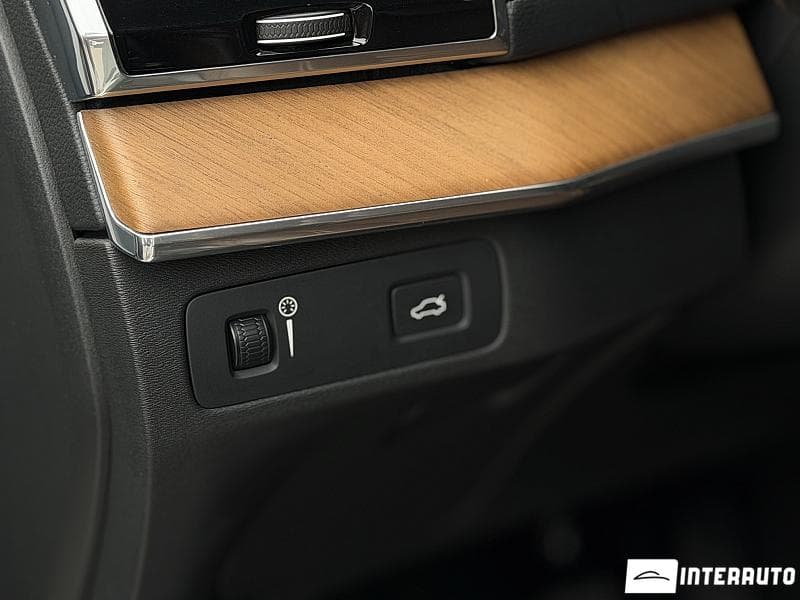 Volvo XC 90 2020 — Миниатюра 10