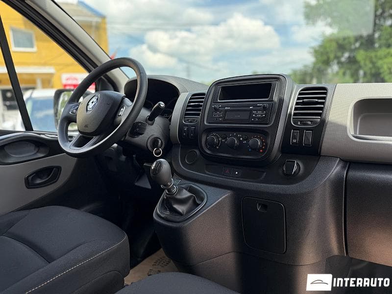Renault Trafic 2018 — Миниатюра 8