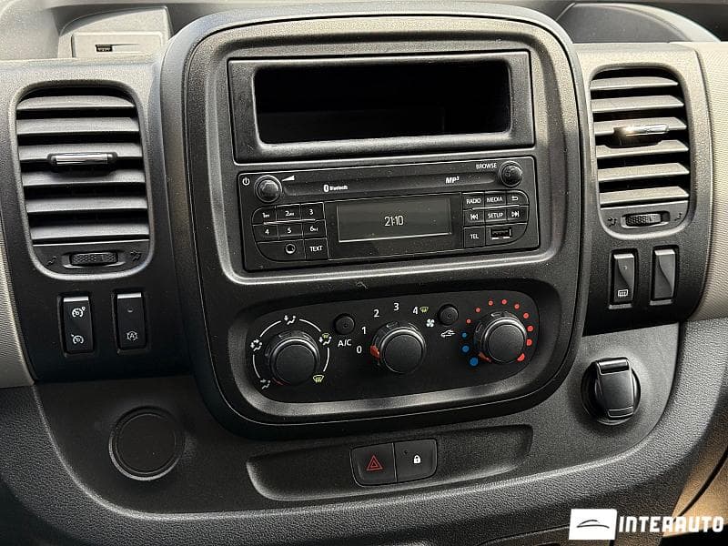 Renault Trafic 2018 — Миниатюра 11