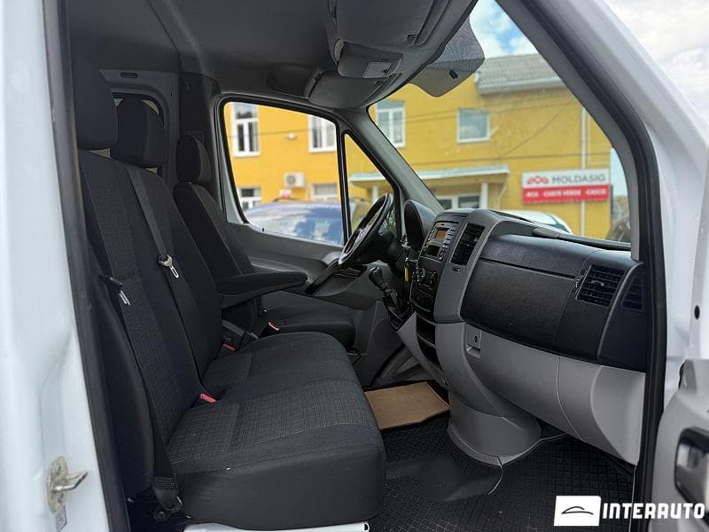 2015 Mercedes Sprinter — Miniatură 13