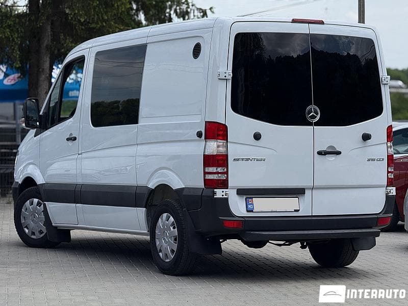 2015 Mercedes Sprinter — Miniatură 4